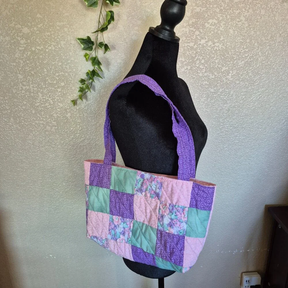 Cool Mums Club Quilted Tote -‎ Skull with Heart Glasses & Coffee - Handcrafted